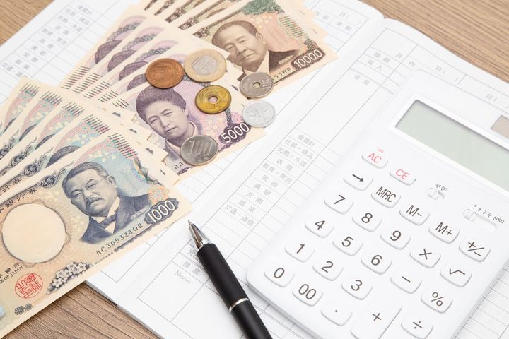 休職する際に必要となる生活資金は？（画像はイメージ）
