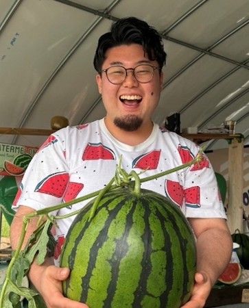 【東京都練馬区】スイカ農家と出会い食べ比べ。100玉以上が集結する「スイカパーティー2026」を開催