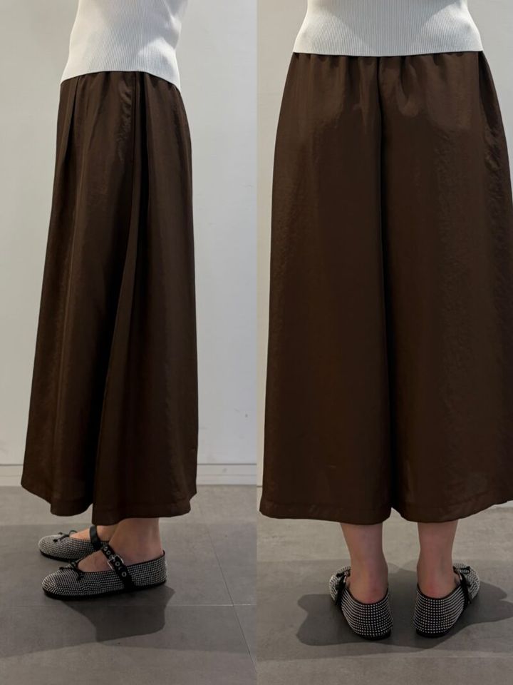 どの方向から見てもシルエットが美しいのはさすがのひと言！ こちらも他のモデル同様、洗濯機で洗えてお手入れもラクちん