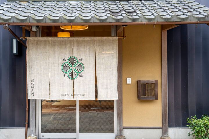 バターの香り＆ほろにが宇治抹茶のハーモニー♪ ヨックモックの「シガール オゥ マッチャ」は初夏限定の味わい