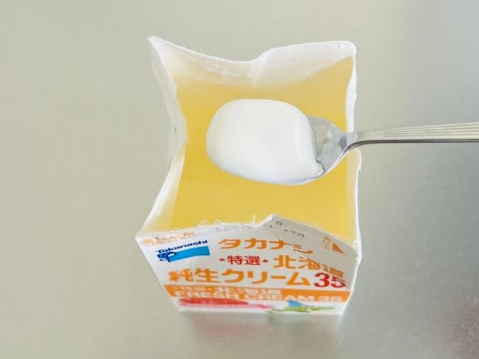 泡だて器は使いません！〈生クリーム〉が簡単に出来上がる、超時短の裏ワザ3つ。
