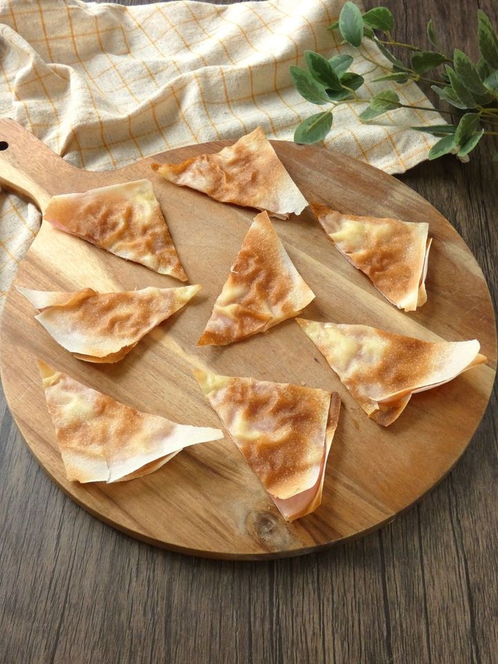材料3つだけ！「余った春巻きの皮でハムチーズ焼き」