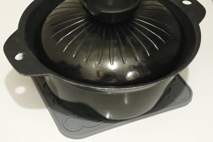 鍋敷き（ミッキーマウス）DC10 使用例