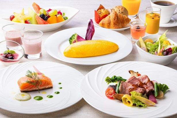7時～10時までは、厳選素材を活かした朝食ブッフェタイム