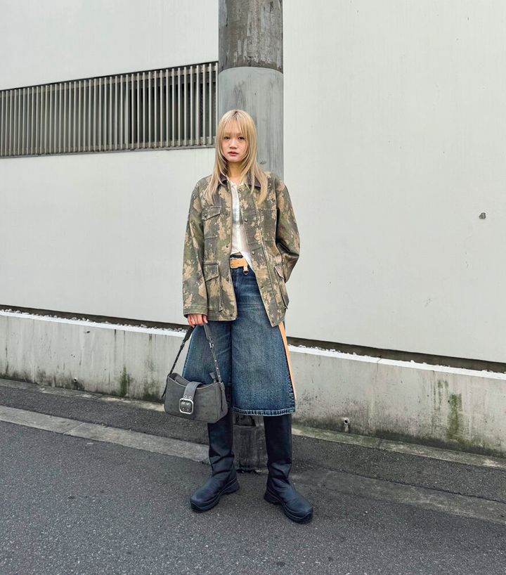 【SNAP】トレンドの迷彩柄ジャケットが主役♡ 中⾺あおいさん