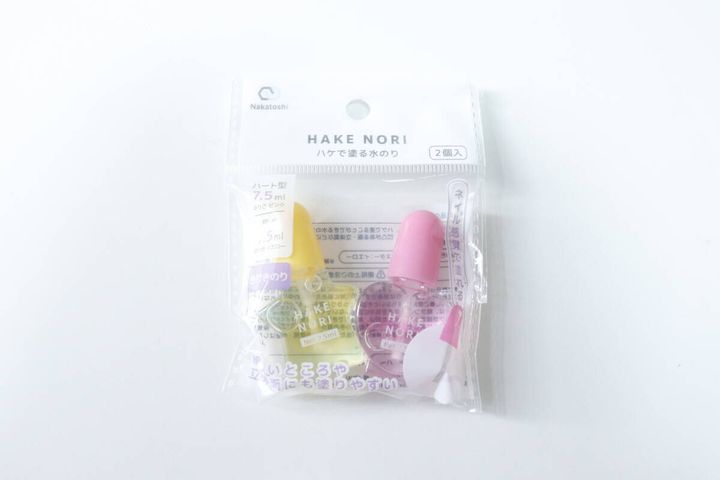 セリアのハケで塗る水のりのパッケージ