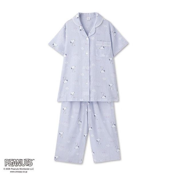 「レディース パジャマ(サックス)」(2420円)