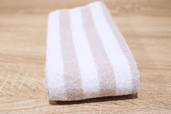 たった数秒でこの差！ホテルで採用される定番の『タオルの折り方』ふっくらして高級感がある♡