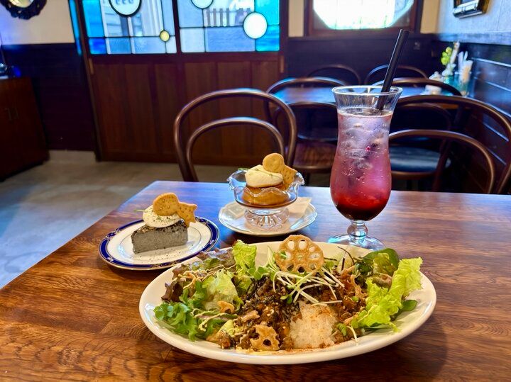 おひとりさまも♪北海道の恵みがぎゅっと詰まったレトロかわいい喫茶店。国分寺「喫茶ソラクラゲ」