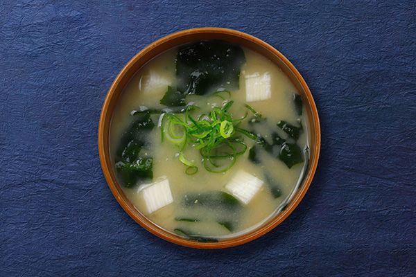 京都の専門店『名代とんかつ かつくら』にて週替わりのみそ汁を愉しめるフェア開催