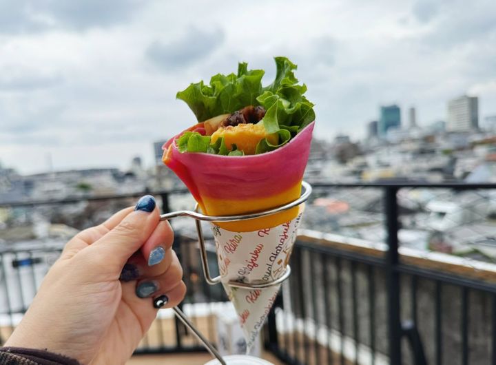 爽やかな風を感じながらお寿司やスイーツを楽しむのがツウの過ごし方