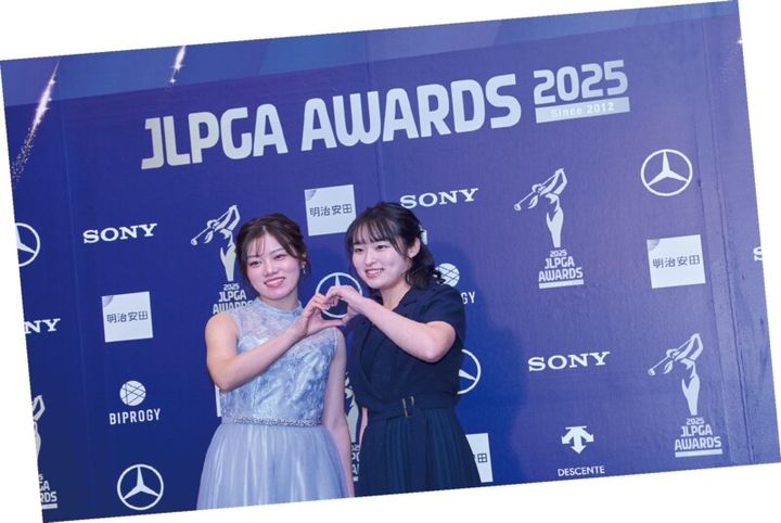 女子プロの“美しすぎるドレス姿”！「JLPGAアワード」を振り返る