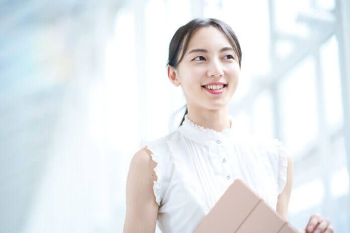 本命に選ばれる方法 陰でモテる女の特徴を徹底解説【性格・外見編】