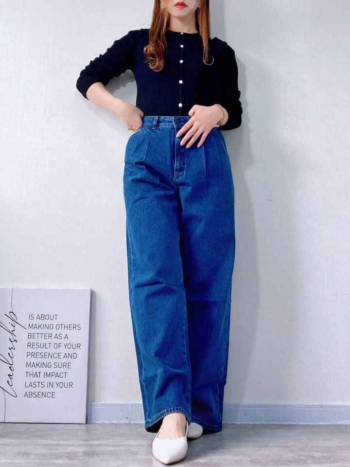 GU デニムタックトラウザー（65 BLUE）154cm着用正面