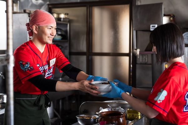 山形100年企業3社が手がけるオリジナル乾麺「皿中」がクラファンで906%を達成