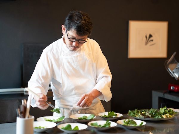 【長野県安曇野市】バウムクーヘンAI職人「THEO」、安曇野のレストラン＆カフェ「L’ATELIER DES SENS」に導入。安曇野年輪ケーキを発売