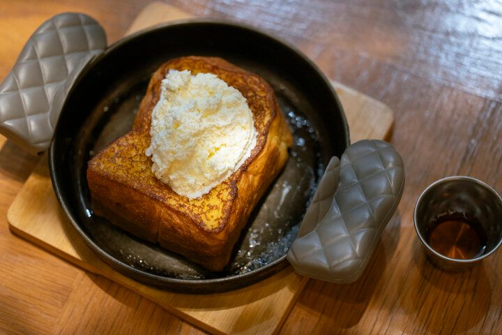 ふわふわトロトロ「飲めるフレンチトースト」を体験♪ 東京駅直近、丸ビルの「THE FRONT ROOM」でゆったりカフェタイム
