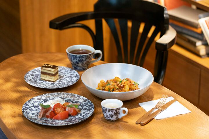 ふわふわトロトロ「飲めるフレンチトースト」を体験♪ 東京駅直近、丸ビルの「THE FRONT ROOM」でゆったりカフェタイム
