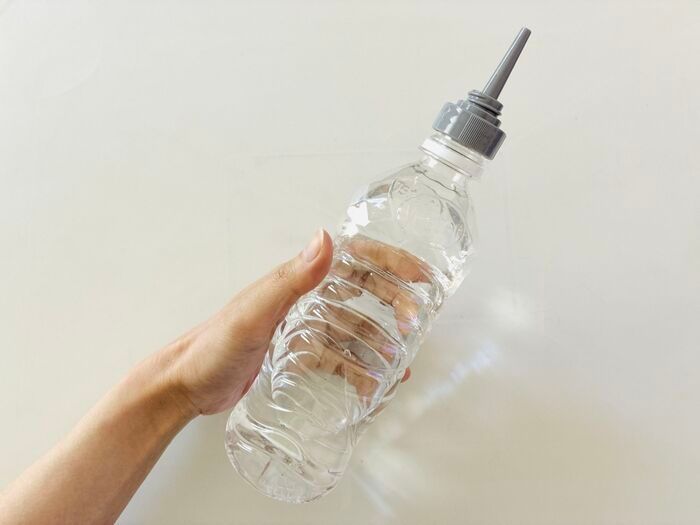 【セリア】梅雨前の今がチャンス！“面倒な汚れスポット”のお掃除は「3Way専用ブラシ」でサクッと完了♪