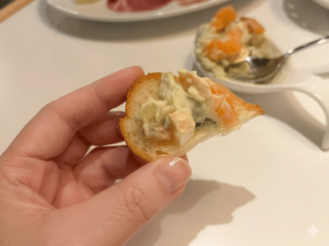 大衆イタリアンうめぼし エビアボカド