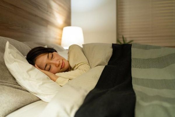 2. 睡眠：質のよい睡眠が疲労を回復し、腸内環境を良好に