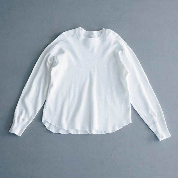 サーマル長袖カトソー¥30,800 ／ハイク（ボウルズ）