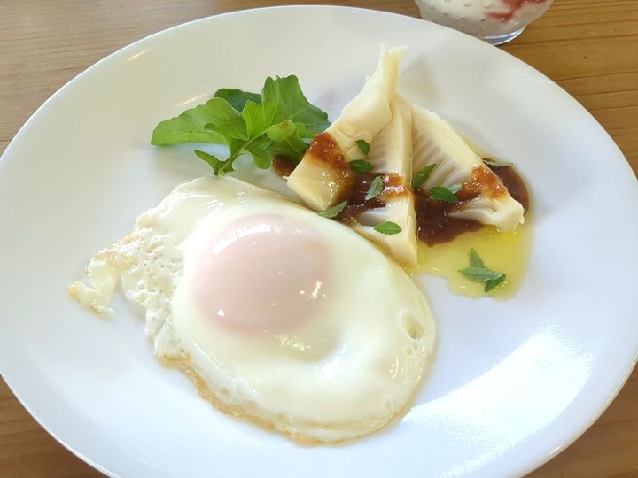 【今朝のタケノコ料理】切ってかけただけ（笑）
