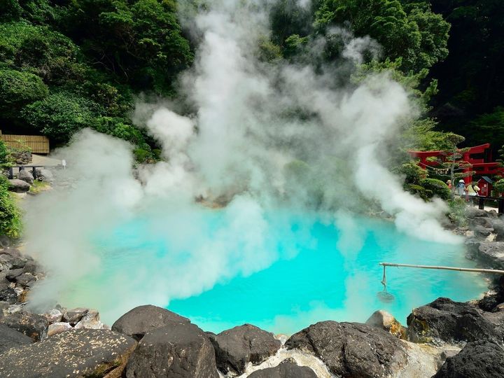 「じゃらんリサーチセンター」は、旅行サイト「じゃらんnet」会員1万2595人を対象に「全国人気温泉地ランキング」に関する調査を実施しました。2位はバラエティ豊かな泉質が魅力の「別府温泉郷」、では1位は？