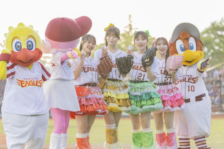 画像10: 楽天『東北シリーズ』に青森のご当地アイドル、りんご娘が登場！ライブパフォーマンスとセレモニアルピッチで球場を沸かせる
