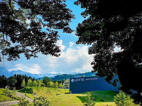【新潟県妙⾼市・東京都墨田区】ロッテアライリゾートで「星空米」田植え体験ツアー開催！特別宿泊プランや連動企画も