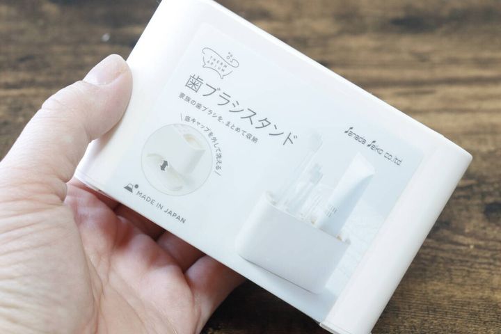 ダイソーの歯ブラシスタンドのビジュアル