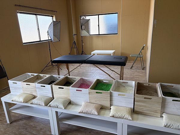 【京都府亀岡市】京都の思い出作りに。丸和のまくら工場で自分だけの枕を作る体験サービスがスタート