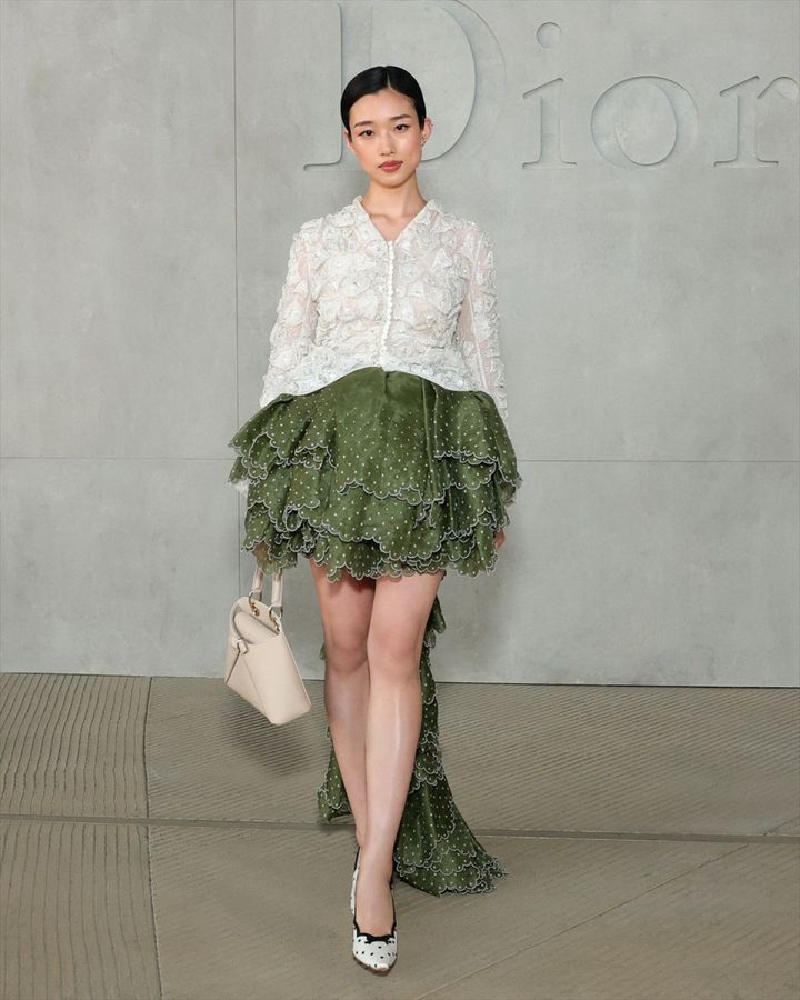 ディオール2027年クルーズ コレクションに来場した河合優実 （C）Getty Images width=