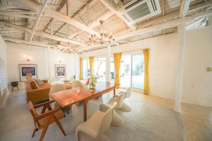 リビングダイニング／Photo：Airbnb