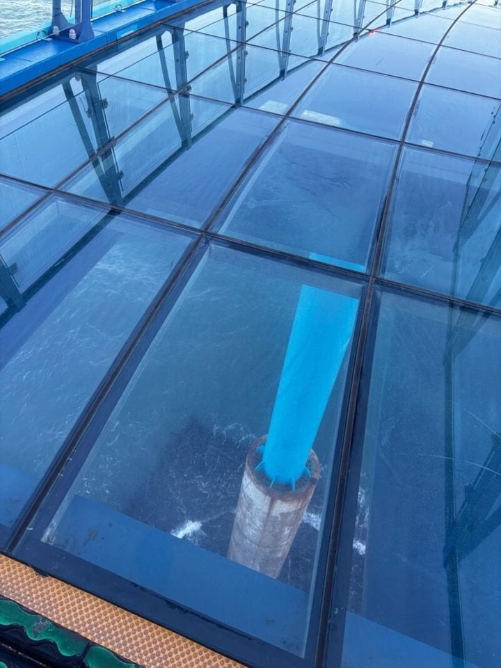 展望台床