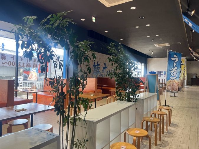 夢の一歩鳥栖本店 店内