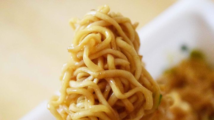 ソースの味わいはほどよい濃さで、ややスパイシーさを感じられる仕上がり