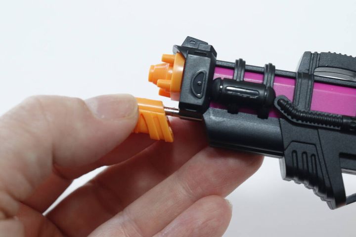 ダイソーのキーホルダー（ミニ水鉄砲）のピストン