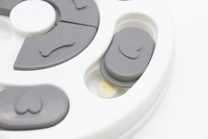 ダイソー ペット知育玩具（ノーズワークパズル、丸型） 使用例