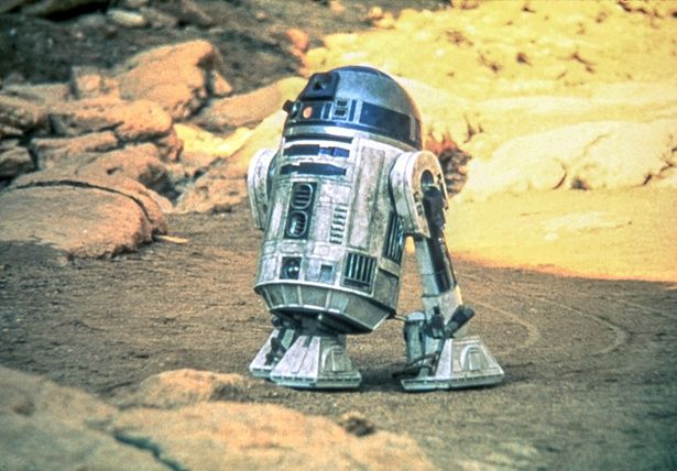 数多の危機から仲間たちを救いだしてきた頼れるドロイド、R2-D2 [c]Everett Collection/AFLO