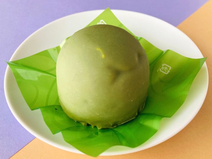 「上品なお味でした！」「パリッとして美味しかった！」【ローソン】Uchi Café×森半の「ショコラドーム 抹茶」