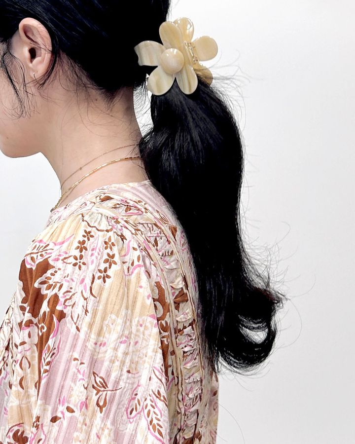 ヘアクリップアレンジ2026◆ ゆるっとまとめ髪も、つけるだけで簡単かわいいバンスクリップ【ささやかですてきなもの 大谷有紀 vol.288】