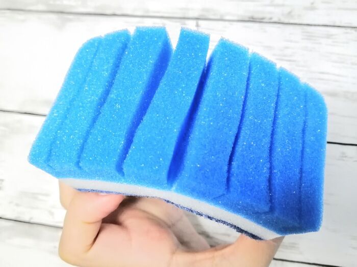 『スポンジ』を5mm間隔で切るだけ！専用グッズはもういらない！？お掃除で大活躍の裏ワザ3選