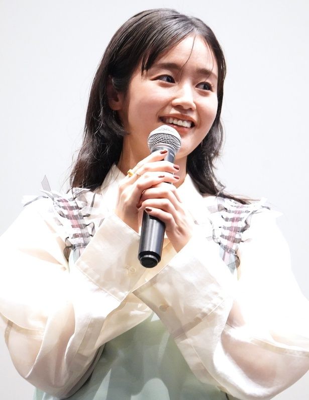 主題歌を担当した藤原さくらは「大好きな作品！」とニッコリ