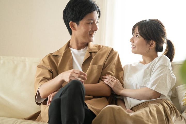結婚前に同居をすべきか（画像はイメージ）