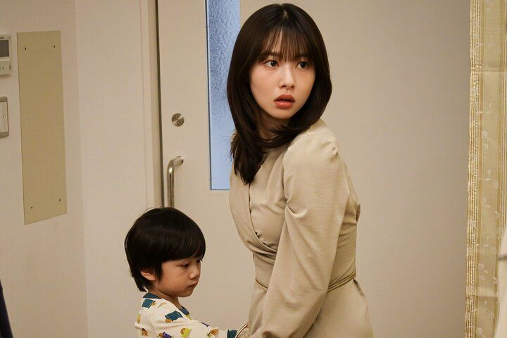 【写真・画像】「夫の死に備えて息子の新しいお父さんを用意するってそんな悪いこと？」 不倫妻が“歪んだ愛情”を盾に開き直り 『余命3ヶ月のサレ夫』第4話 1枚目