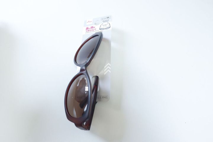 ダイソー跡がつきにくいサングラス