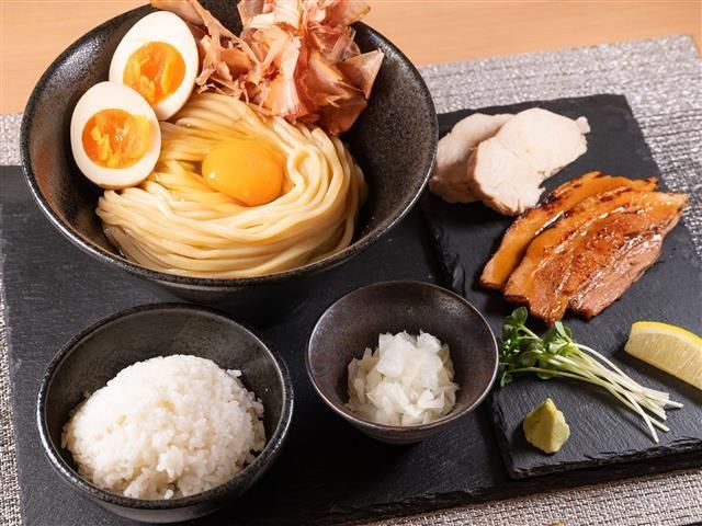 「特製たまごかけ麺」1300円