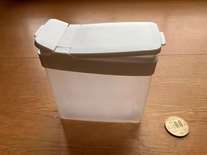 Seria(セリア)：揉んでほぐせる調味料ストッカー