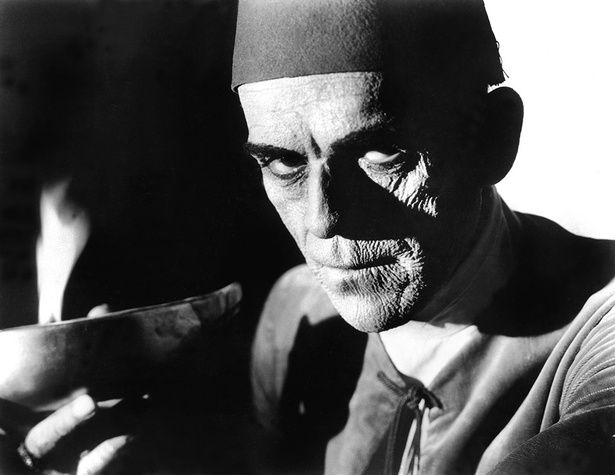 『フランケンシュタイン』でもおなじみのボリス・カーロフがミイラを演じる『ミイラ再生』 [c]Everett Collection/AFLO